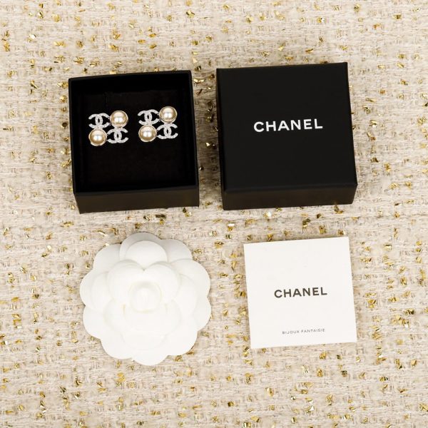 CHANEL DIAMOND EARRINGS