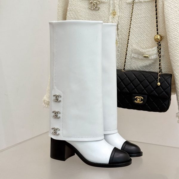 CHANEL Boots