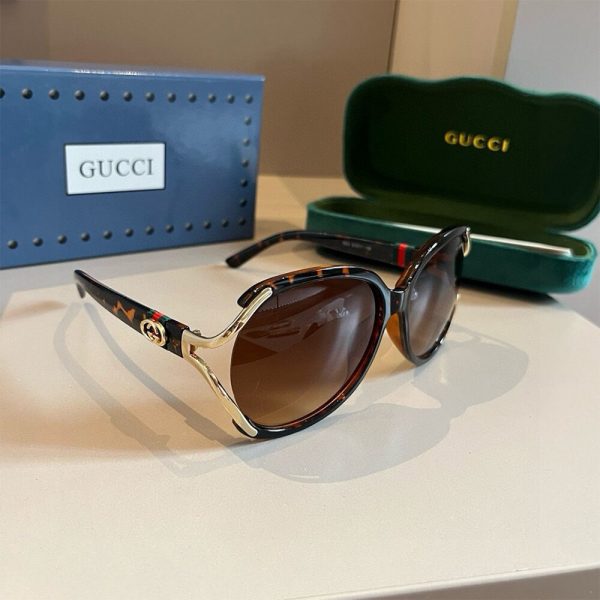 GUCCI SUNGLASSES