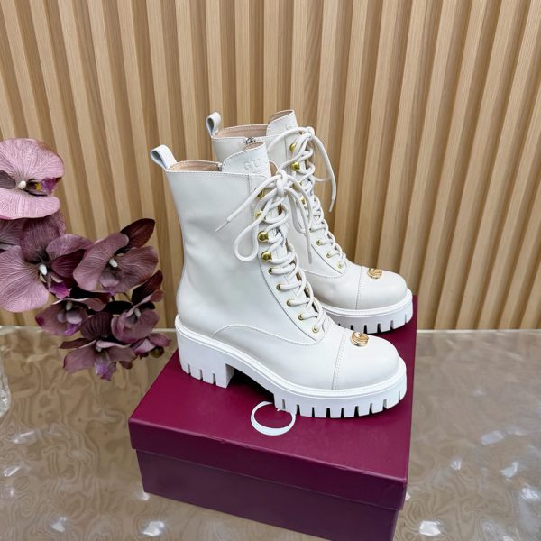 GUCCI Women’s lace-up ankle boot with GG