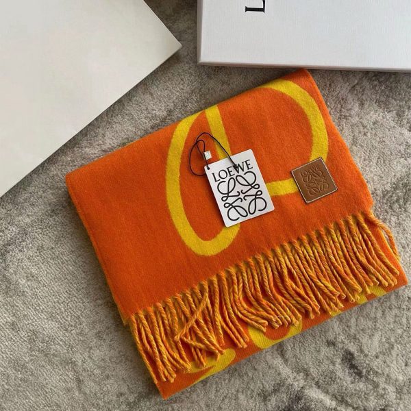 LOEWE Scarf in wool and cashmere