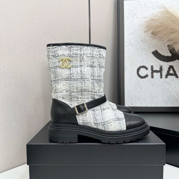 CHANEL Boots