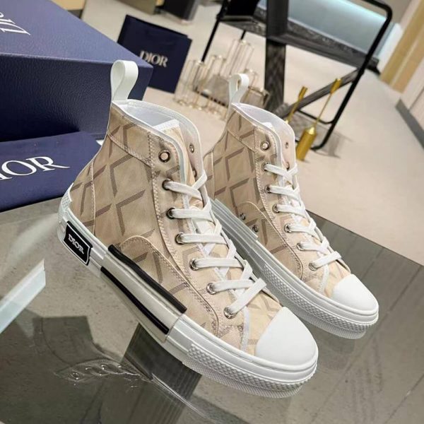 B23 HIGH-TOP SNEAKER
