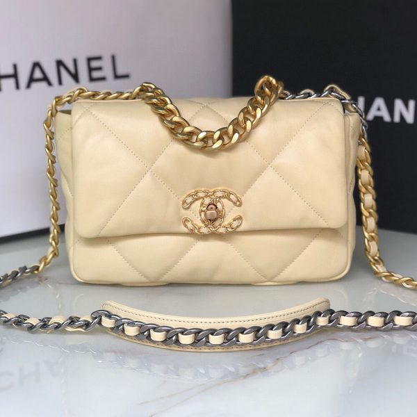 CHANEL 19 Handbag