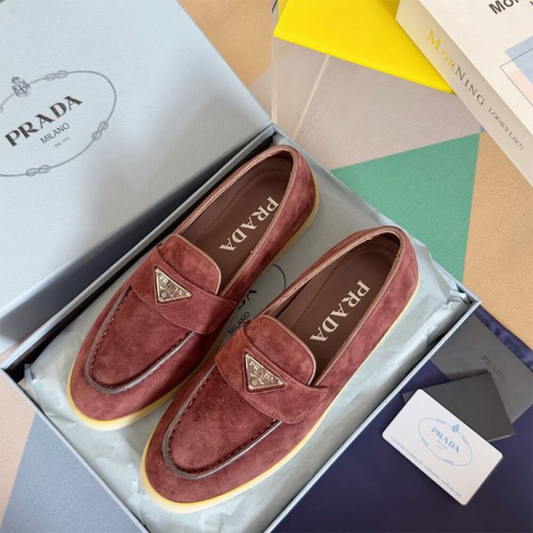 PRADA UNISEX LOAFER