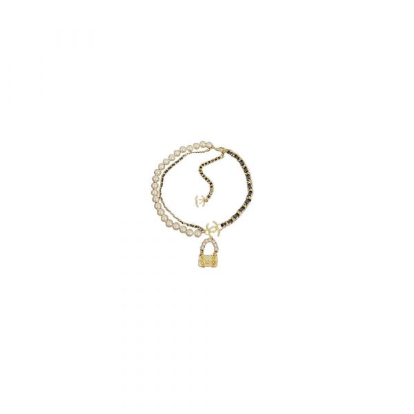 CHANEL NECKLACE
