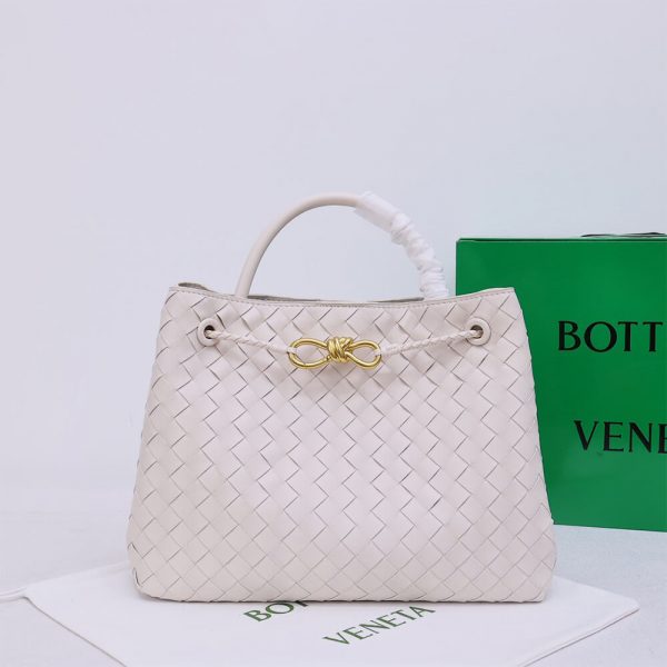 Bottega Veneta Medium Andiamo