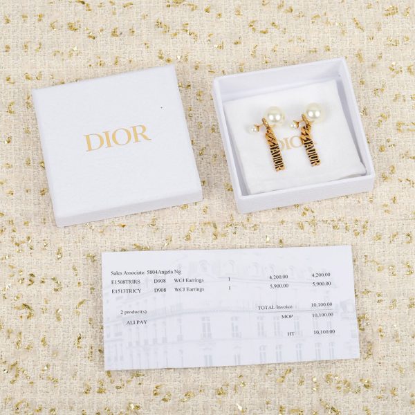 DIOR PEARL EARRINGS