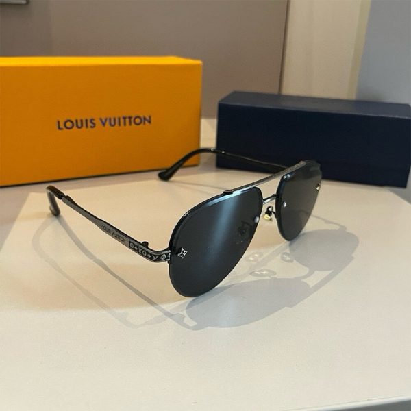 LOUIS VUITTON SUNGLASSES