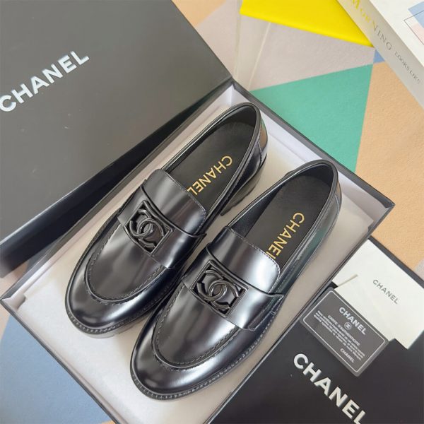 CHANEL WOMEN LOAFER