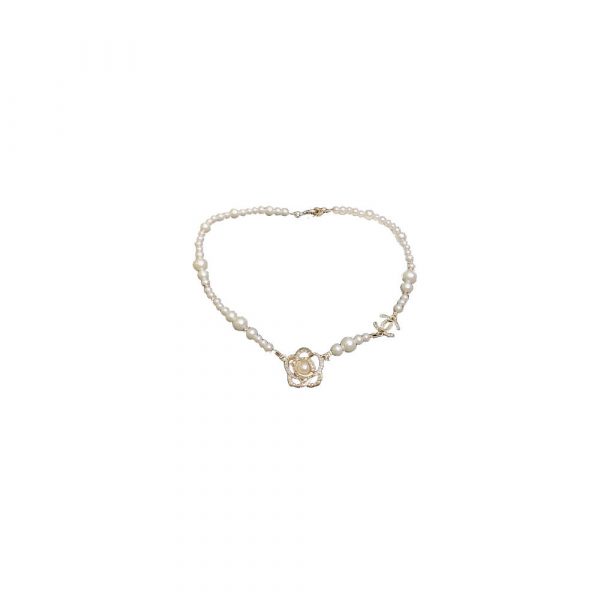 CHANEL PEARL NECKLACE