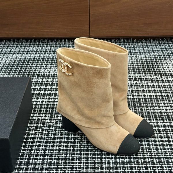 CHANEL Boots
