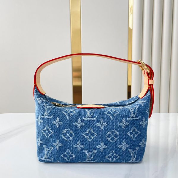 LV Hills Pochette