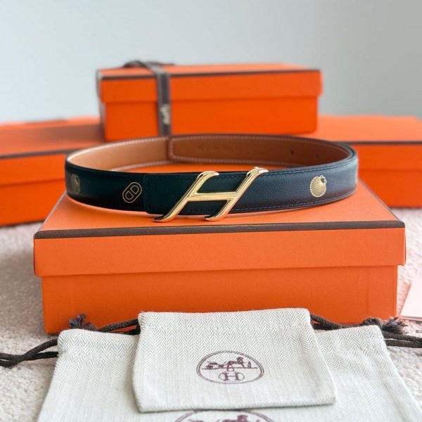 HERMES HDN belt buckle & Herm??s sur Mer reversible leather strap 24 mm
