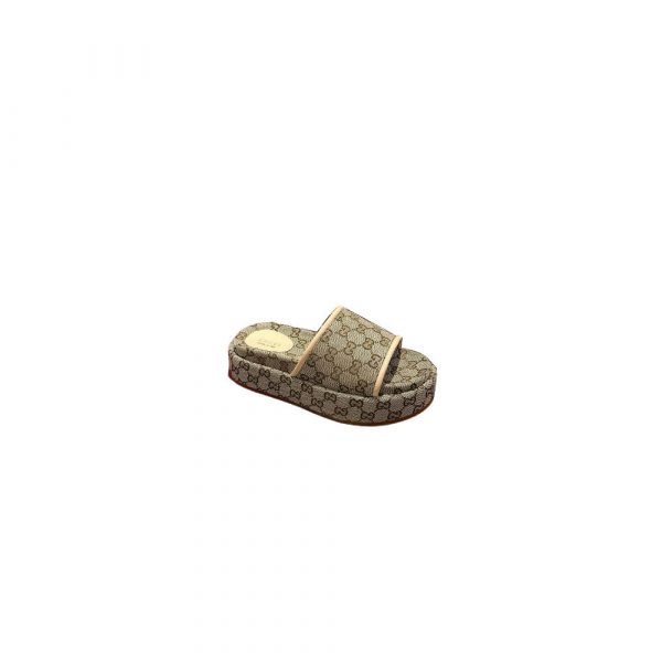 GUCCI Women’s GG platform sandal