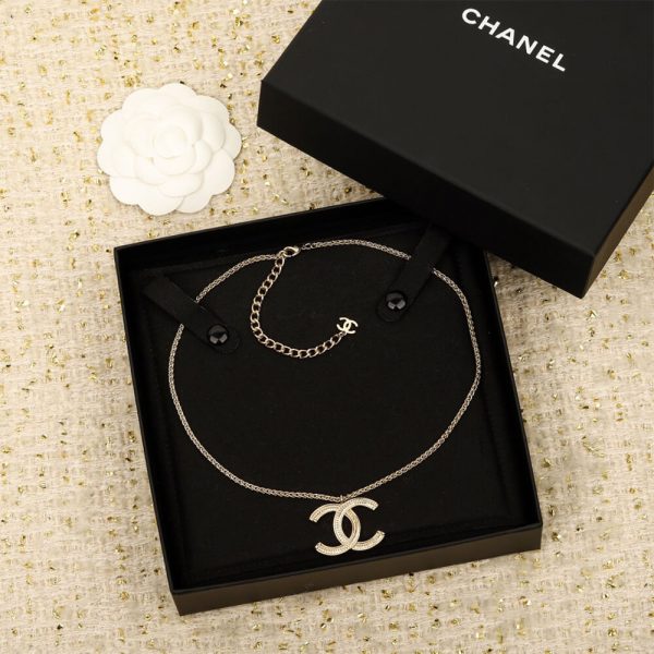 CHANEL NECKLACE