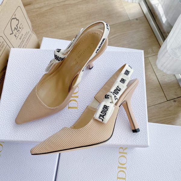 J’Adior Slingback Pump