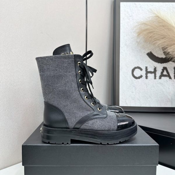 CHANEL Boots