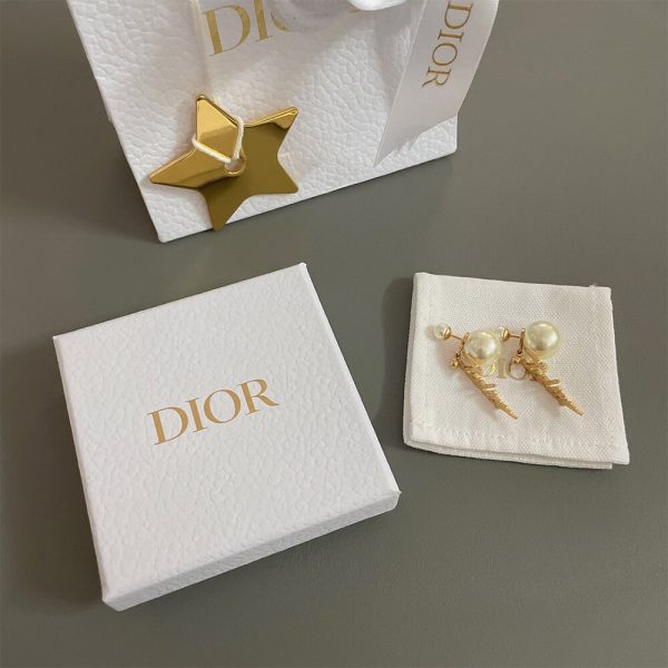 DIOR PEARL EARRINGS
