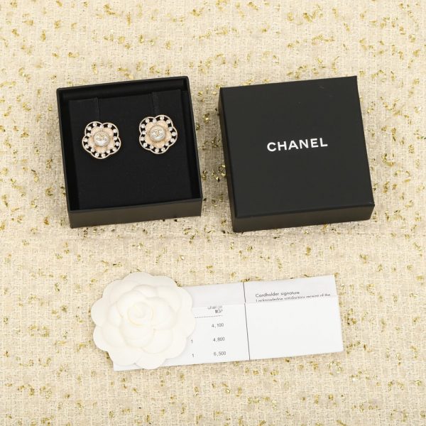 CHANEL DIAMOND EARRINGS