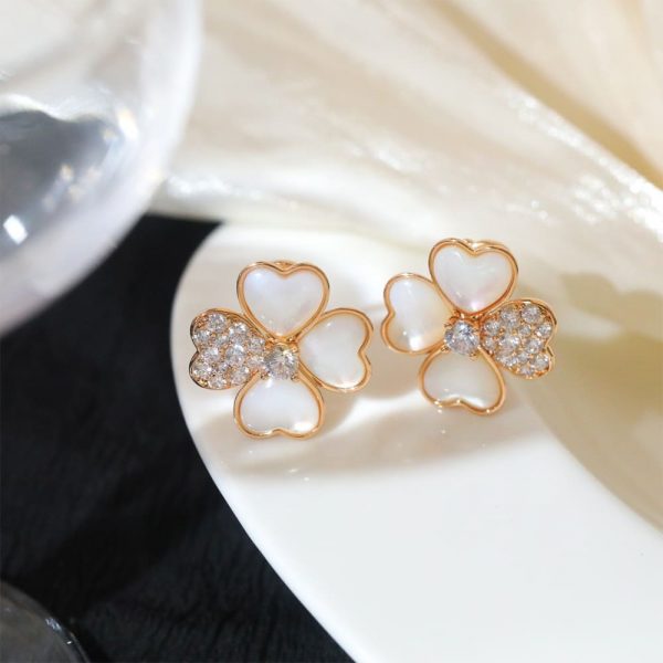 VCA Cosmos Diamond Mother Of Pearl Earrings