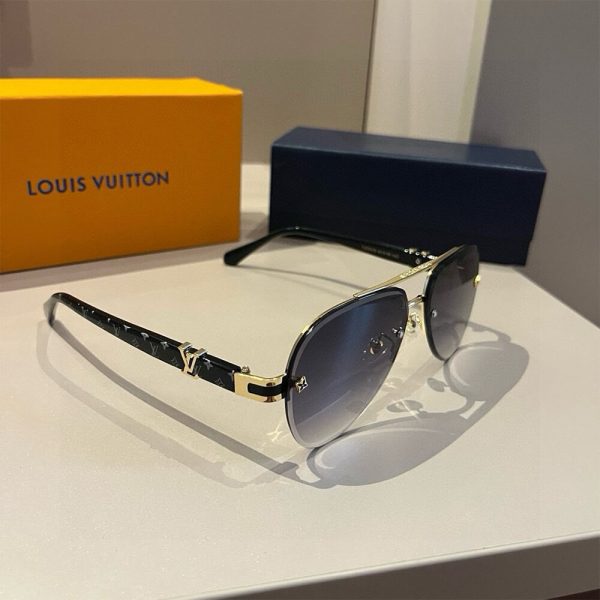 LOUIS VUITTON SUNGLASSES