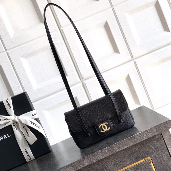 Chanel Clutch with Leather Strap(HIGH-END GRADE)