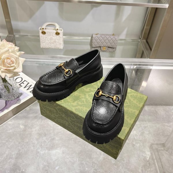 Gucci Women’s Horsebit loafer