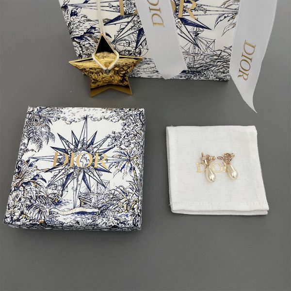 DIOR PEARL EARRINGS