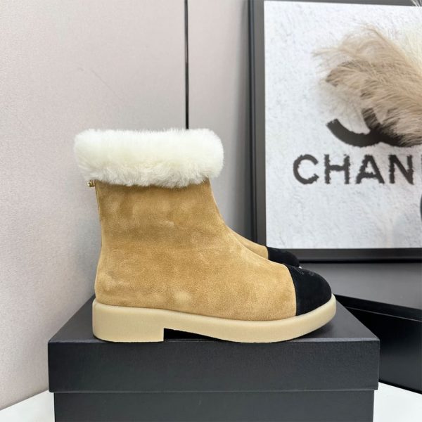 CHANEL Boots