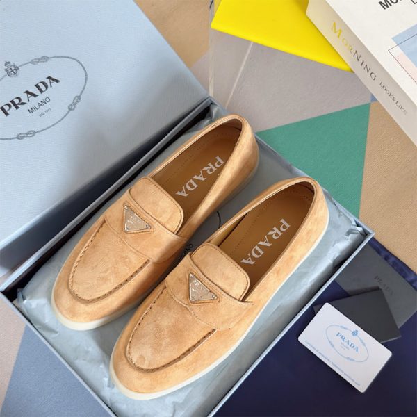 PRADA UNISEX LOAFER