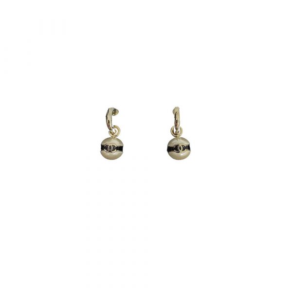 CHANEL PEARL EARRINGS