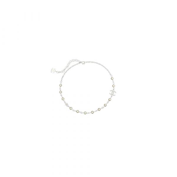 CHANEL Pearl Necklace