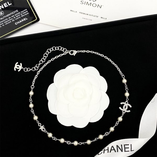 CHANEL Pearl Necklace