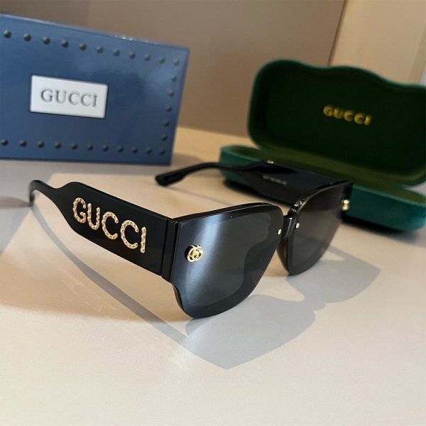 GUCCI SUNGLASSES