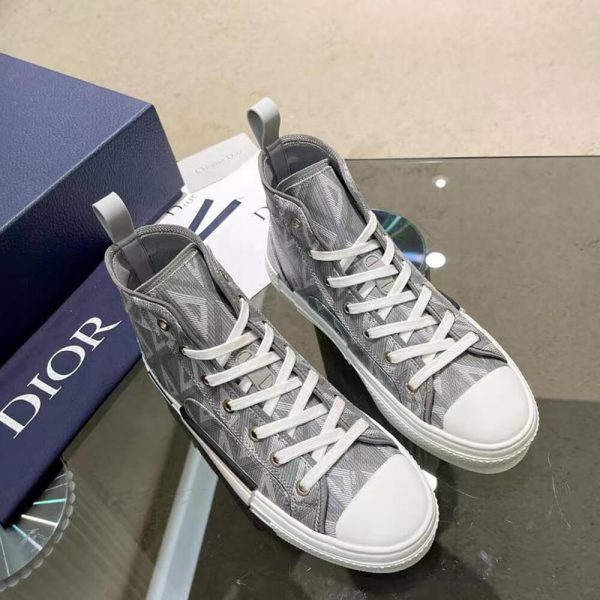 B23 HIGH-TOP SNEAKER