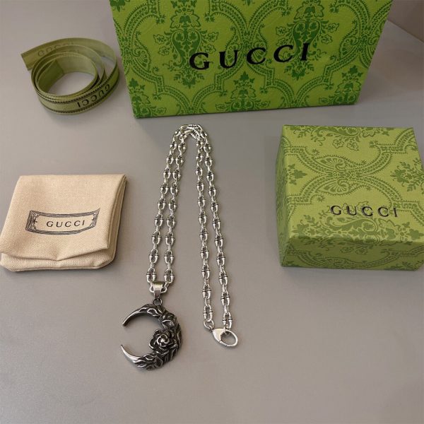 GUCCI NECKLACE