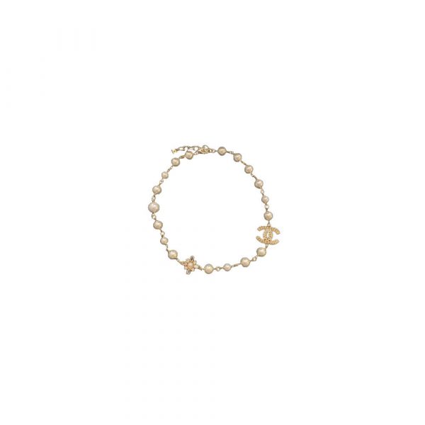 CHANEL PEARL NECKLACE