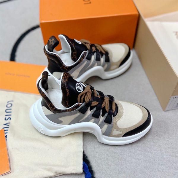 LV ARCHLIGHT SNEAKER