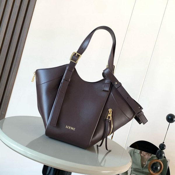 LOEWE Hammock Flip bag in classic calfskin(HIGH-END GRADE)