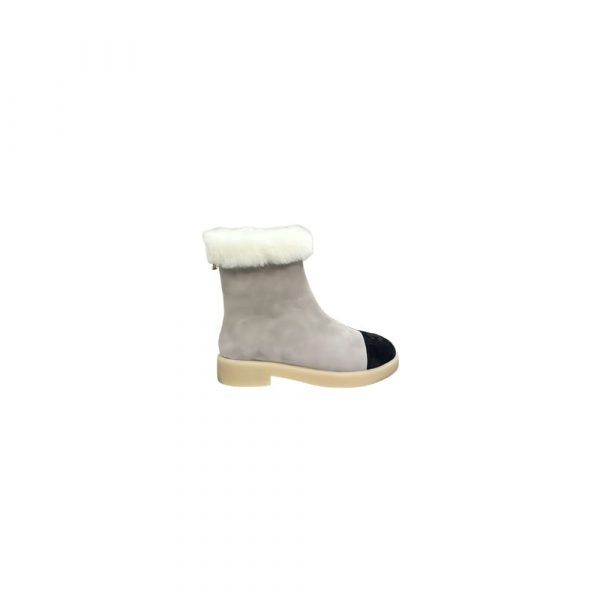 CHANEL Boots