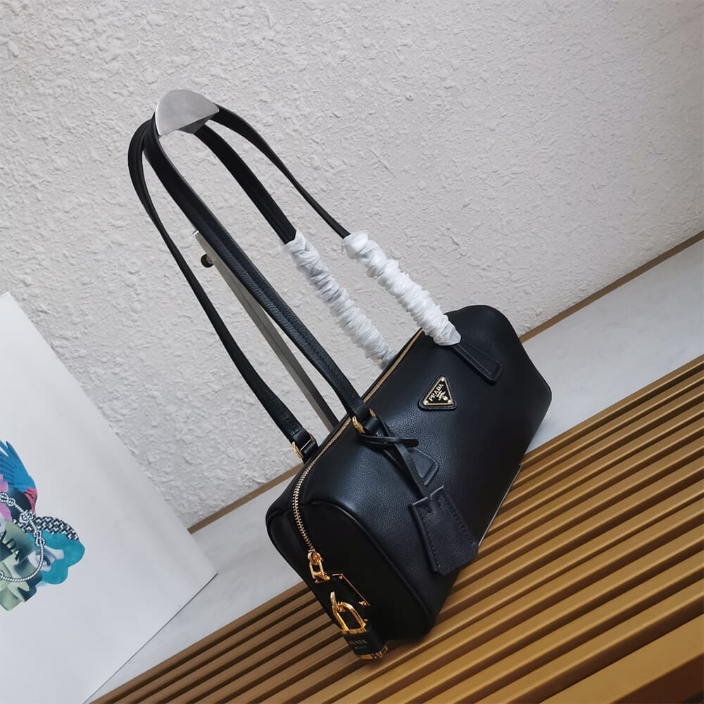 Prada Medium leather top-handle bag with padlock(high-end grade) Prada Medium leather top-handle bag with padlock(high-end grade)