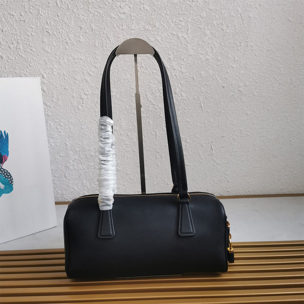 Prada Medium leather top-handle bag with padlock(high-end grade) Prada Medium leather top-handle bag with padlock(high-end grade)