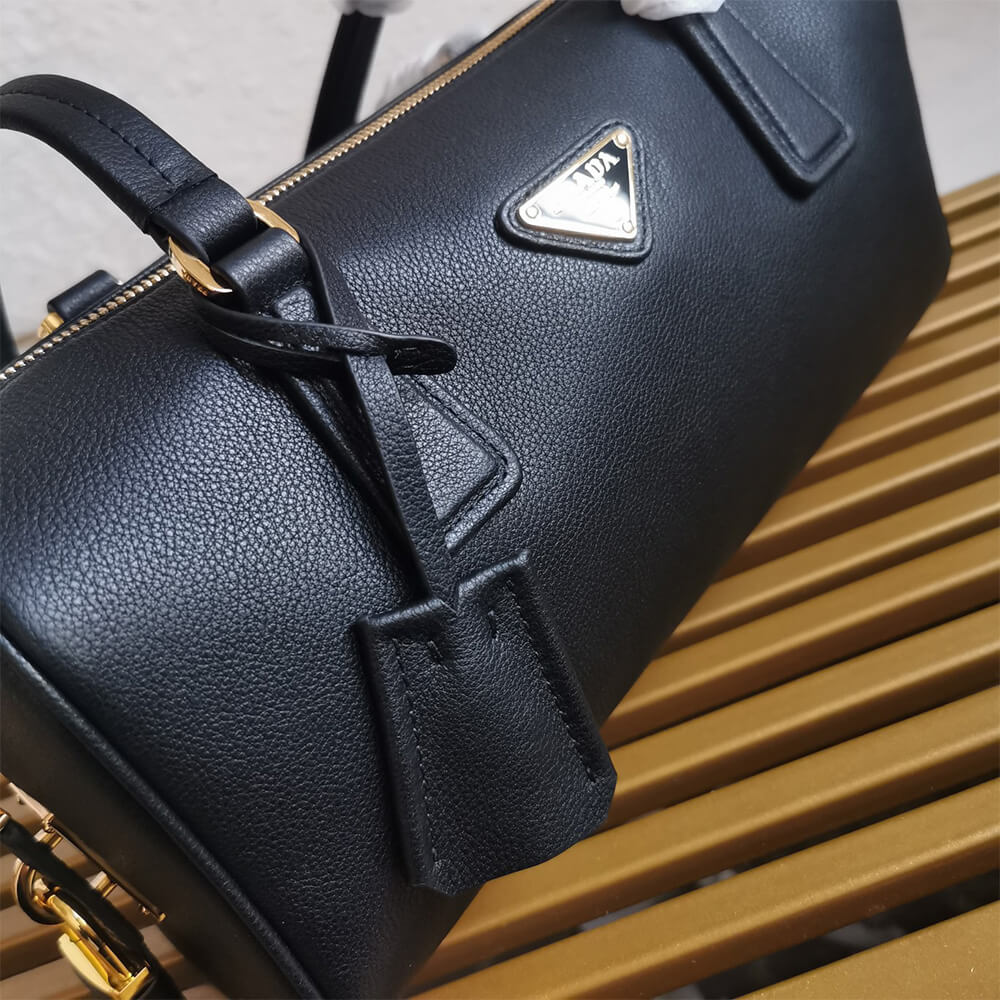 Prada Medium leather top-handle bag with padlock(high-end grade) Prada Medium leather top-handle bag with padlock(high-end grade)