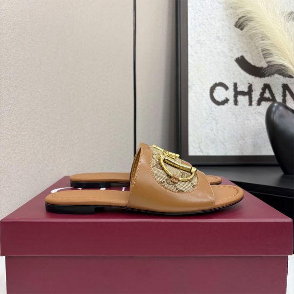 GUCCI Women’s slide sandal with Horsebit