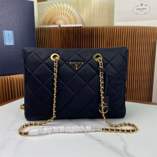 Prada Re-Edition 1995 Chaîne medium Re-Nylon tote bag(HIGH-END GRADE)