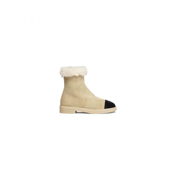 CHANEL Boots