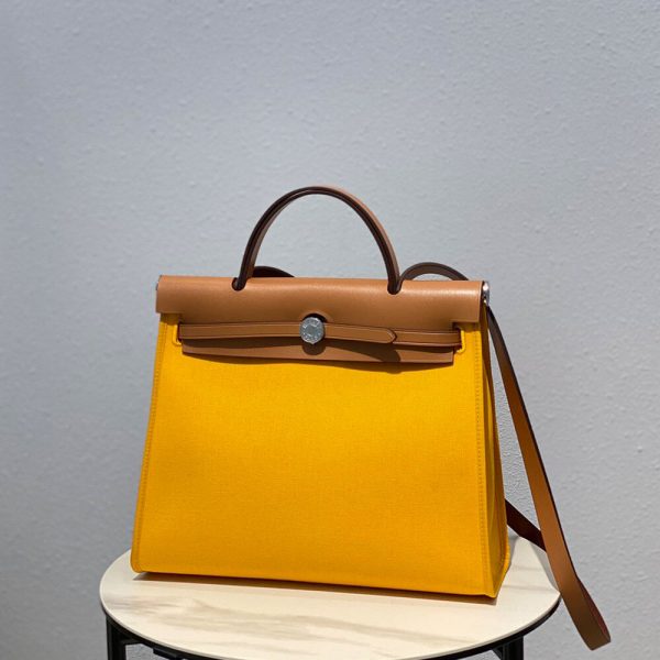 HERMES Herbag Zip 31 bag