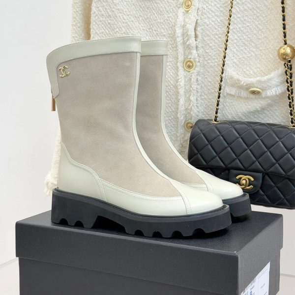 CHANEL Boots