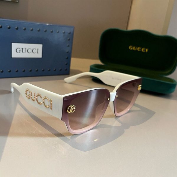 GUCCI SUNGLASSES